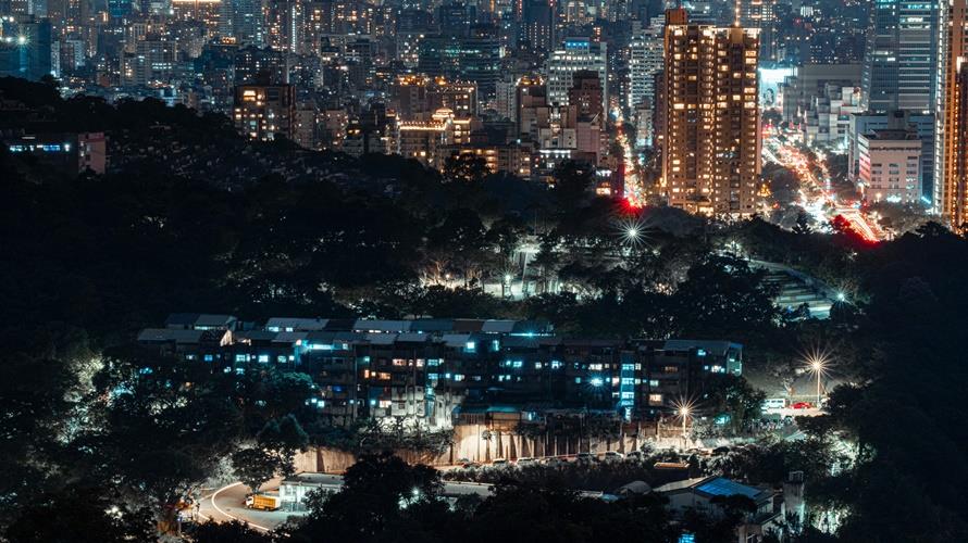 台北行網友認為高山看夜景也是必踩點。(示意圖／取自pexels)